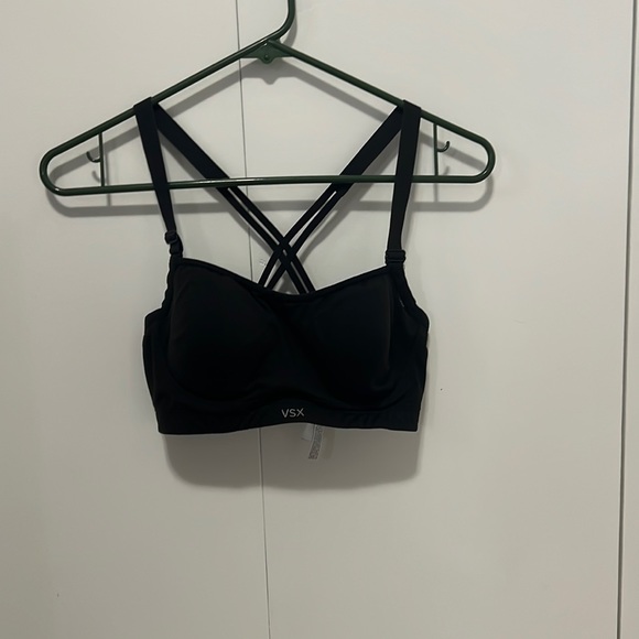 Victoria Secret Wired Sports Bra - Picture 1 of 2